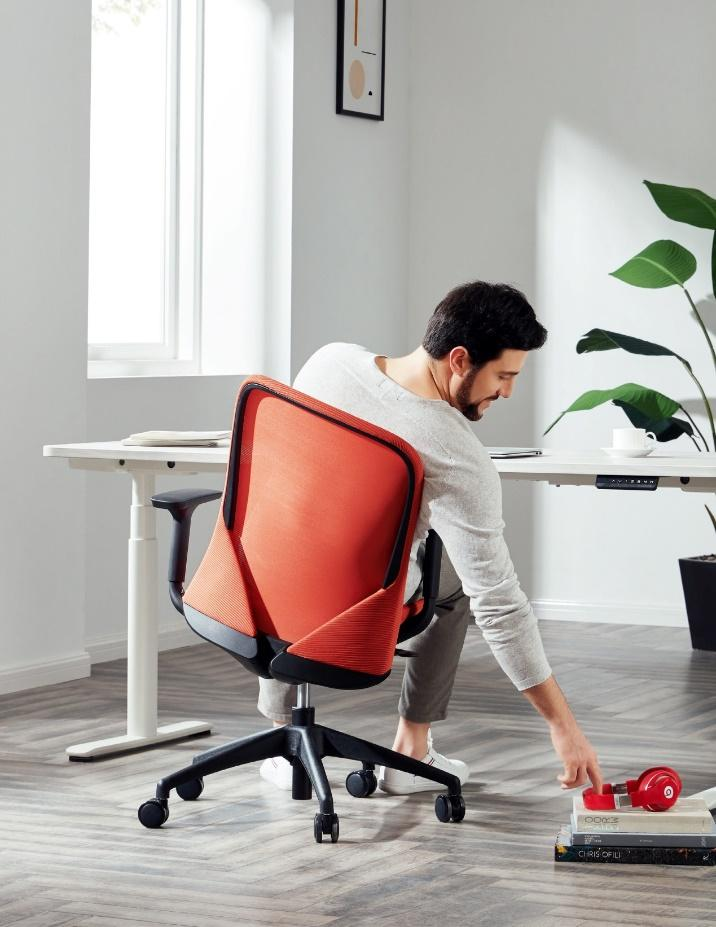 H’UP office chairs