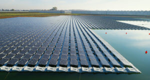 floating solar power panels