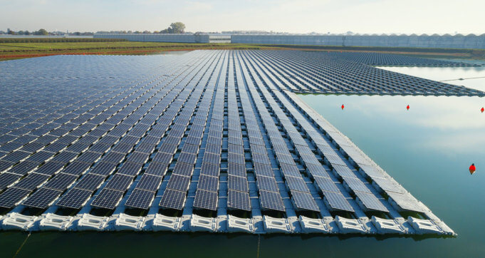 floating solar power panels