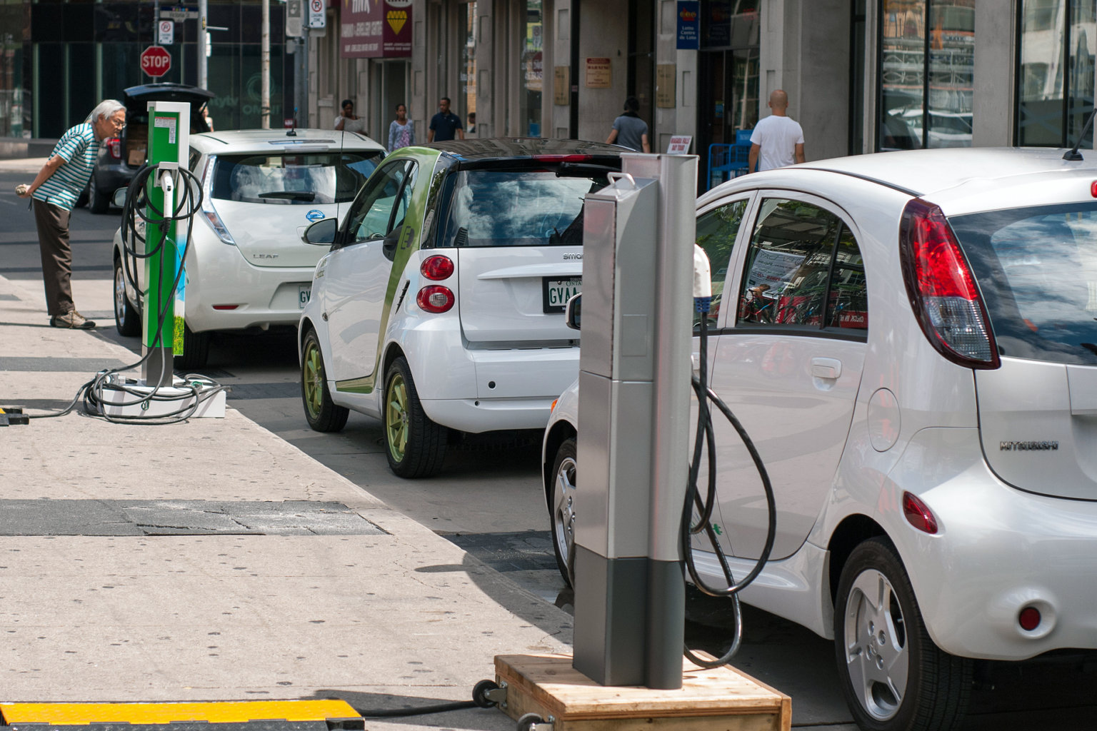 EESL deploys 1,514 electric vehicles under National EMobility