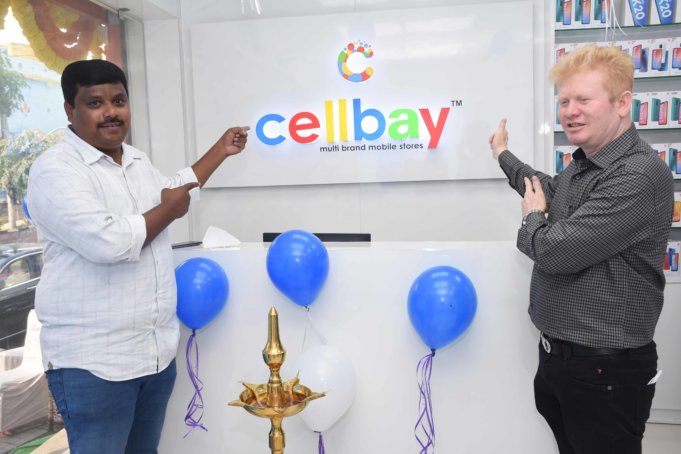 Siddipet, 22nd October, 2020 : Telangana Born, The fastest growing Multi Brand Mobile Retail chain “CellBay” – Which is also the Most Loved Multi-brand Mobile Store Brand of Telangana inaugurated its 56th Store at Siddipet, Telangana. The Grand Event witnessed the presence of Hon’ble Finance Minister of Telangana Shri. T.Harish Rao Garu Unveiling the Hi-End 56th Store of Cell Bay at Siddipet. Honourable Minister expressed his happiness and appreciated Cellbay Management, seeing the way The Telangana based Organization is growing, providing best Products & Services and giving Employment to many across the state. On this auspicious occasion, Cellbay MD Shri Soma Nagaraju garu expressed his happiness saying that, ‘We are very happy and fortunate to inaugurate our 56th Cellbay Showroom in Siddipet, that too by our Honourable Minister. We at Cellbay always offers best prices, best experience and best after sales service to our customers. He added that, Cellbay is offering many attractive inaugural offers like laptop bag, Bluetooth headsets, Cash Back Offers, EMI option on any Rs.3000/- and above purchases, 0% finance Options, and many more attractive scratch n win gifts. He further added that, Cellbay’s vision is to Become the ‘The Most Trusted Brand in Multi Brand Mobile Retail Chain Stores’. We have a concrete expansion plan to open 100 stores by end of this financial year to serve the entire Telengana customers. Mr. Nagaragu conveyed his advance Dussehra and Diwali wishes to all Consumers and said that, Cellbay is selling Smart TV’s of MI, ONE PLUS, ITEL, TCL, Smart Water Purifiers, Mobile & Fashion Accessories along with Mobiles. Member of Parliament Shri Kotha Prabhakar Reddy garu graced the occasion as an honorary guest. Shri Ravindar Reddy Garu ( SUDA Chairman), Shri Raja Narsu Garu( Muncipal Chairman), Shri Sampath Reddy Garu( Town President) and Shri Komandla Srinivas Reddy Garu also attended and graced the occasion. Cellbay Director Shri Venkatesh Nallacheru garu and the other staff members participated in the inaugural function.