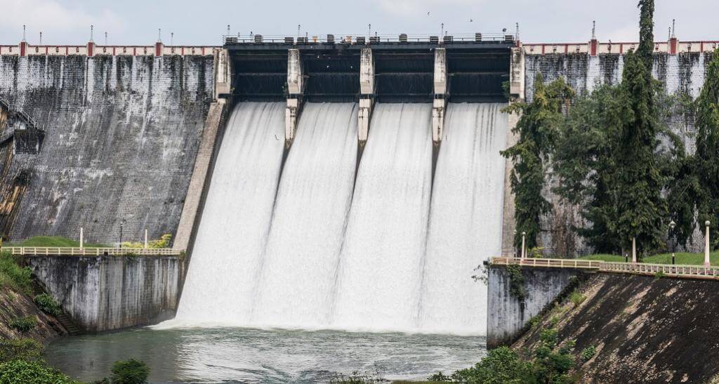 The Irrigation & CAD Department, Andhra Pradesh has floated tender for construction works at Joladarasi Reservoir. The scope of work involves improvement to Escape Channel, Nippulavagu, Galeru River and Kundu River from 0.000 km to 189.200 km and re-gradation of Vagu, flood Protection works and providing high level bridges to en-route villages for improving the carrying capacity to 35000 cusecs. The works also involve formation of Rajoli Reservoir across Kundu River on upstream side of existing Rajoli Anicut for a total storage capacity of 2.95 TMC of water and construction of Joladarasi Reservoir with 0.8 TMC across Kundu River at Joladarasi (V), Koilkuntal (M), Kurnool district in Andhra Pradesh. The work will be completed in 36 months at a cost of Rs 1,769.16 crore.
