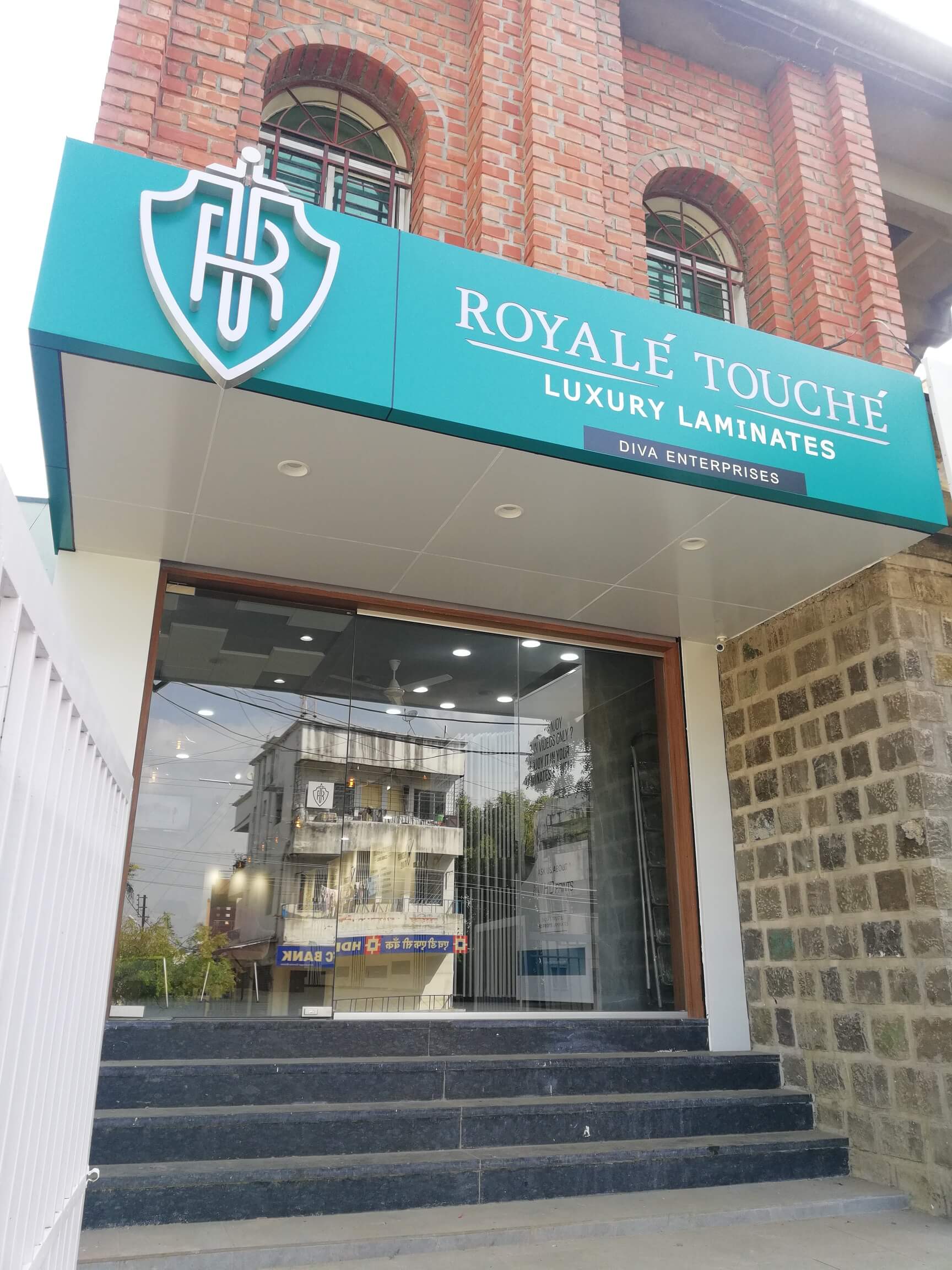 Royale Touche expands retail footprint, plans to add 50 new stores