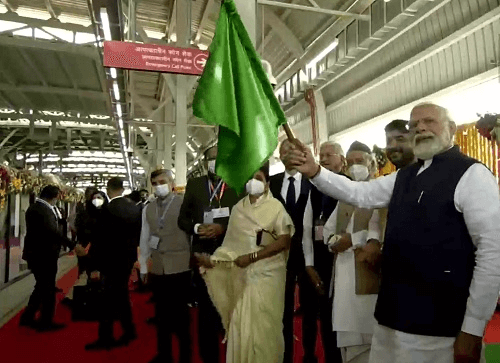 Prime Minister inaugurates 12-km stretch of Pune Metro